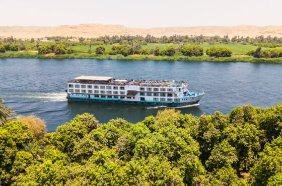 O5 Days Nile Cruise From Luxor to Aswan 